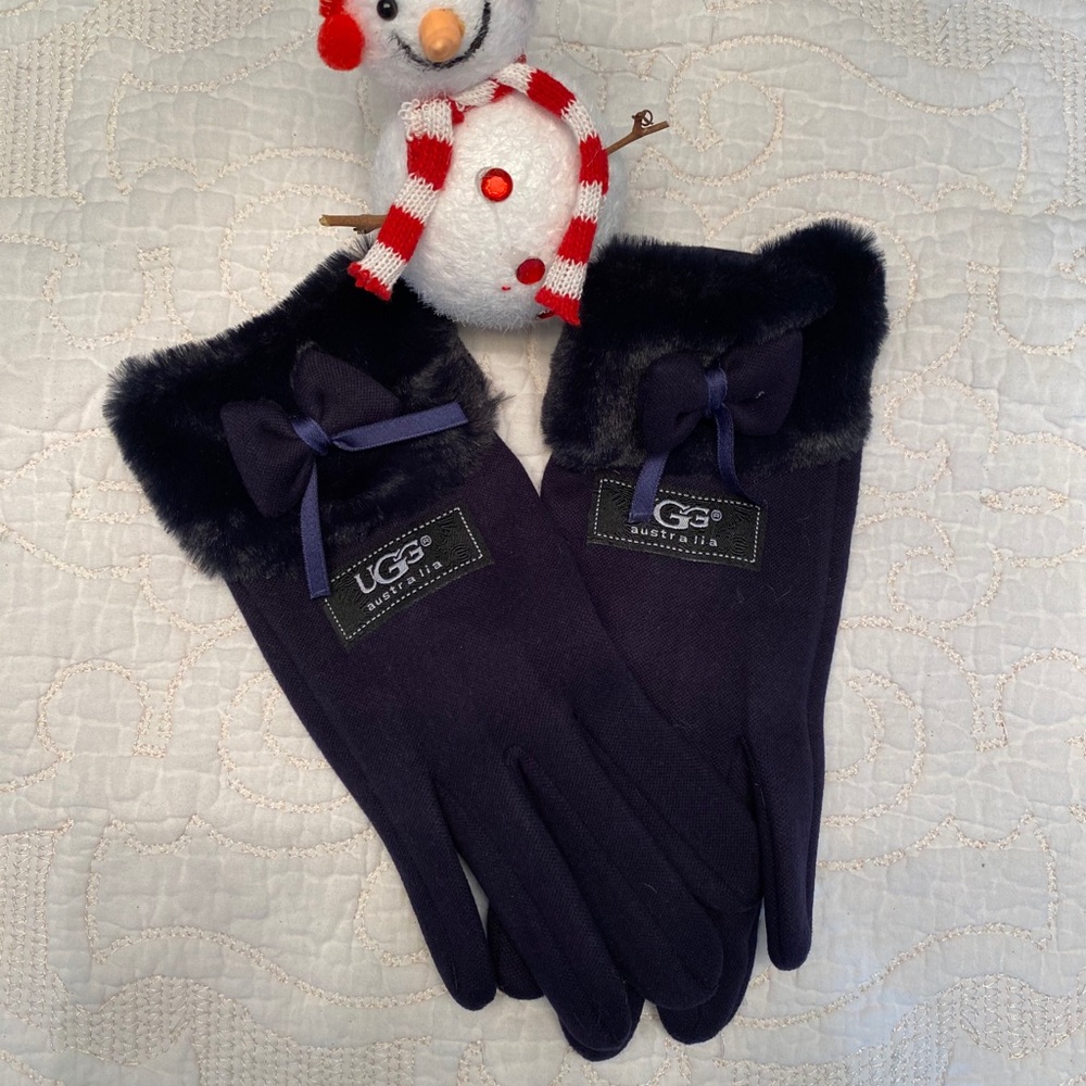 Ugg gloves
